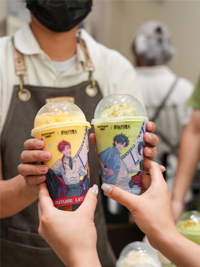 動畫迷必打卡！茉酸奶《時光代理人》主題店上線(圖2)