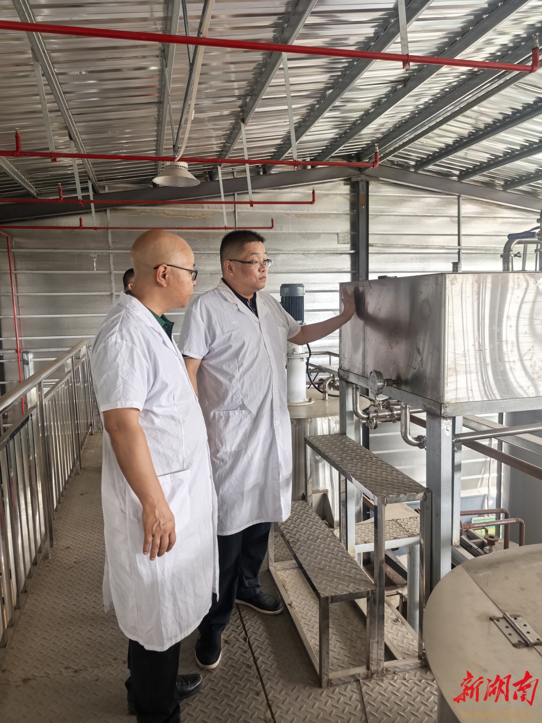 九遊娛樂：婁底市食藥檢所科技特派員助力湘山科技提質增效(圖2)