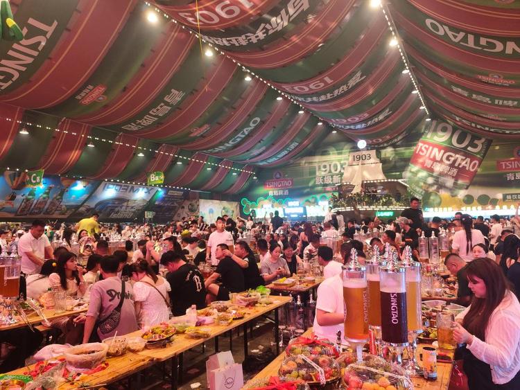 九遊app入口：第36屆青島國際啤酒節在青島西海岸新區金沙灘啤酒城開幕(圖3)